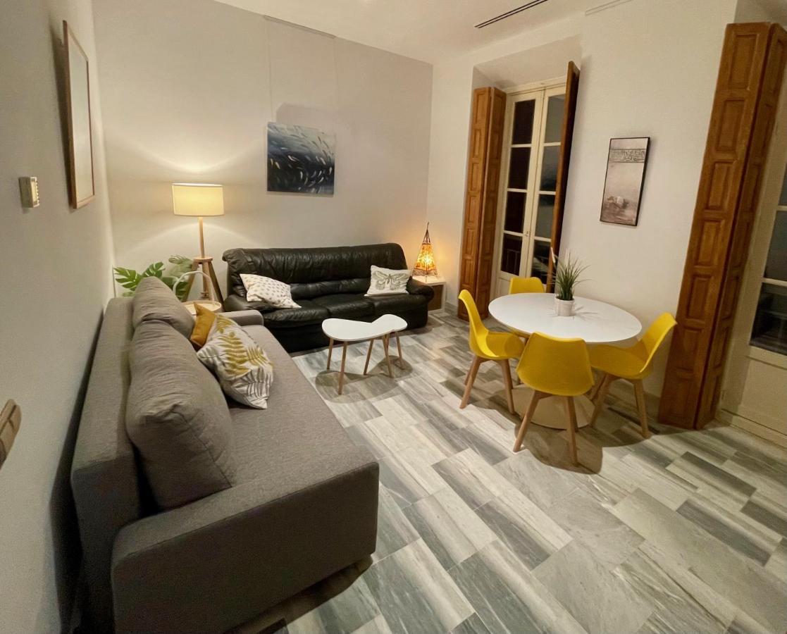 Picasso'S Birth House Charming Apartment Malaga Exterior photo
